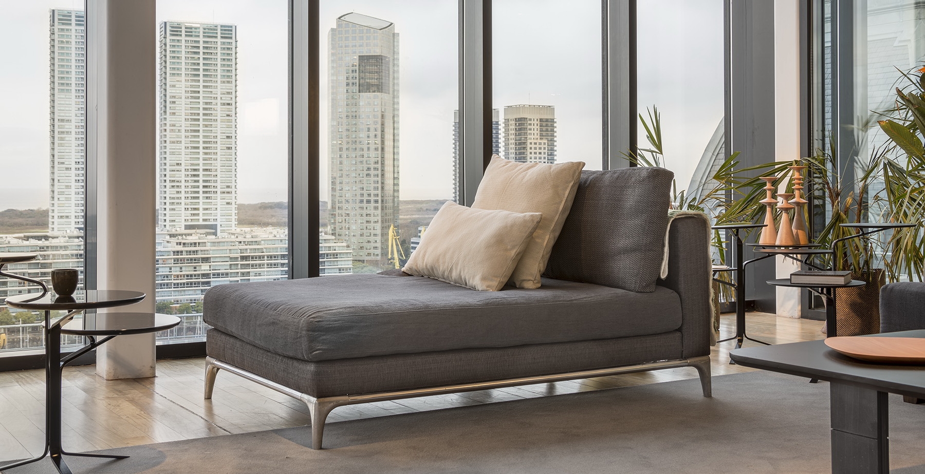 0000 6news chaise longue azuchi matriz design 01 1