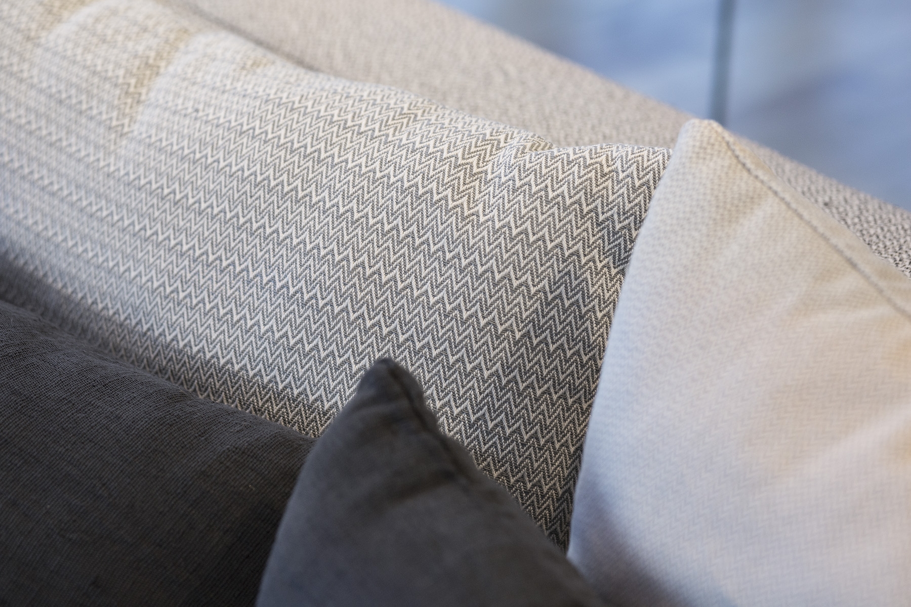 2 20sofa 20lirica 20 20matriz 20design 2003 20 20copie 1